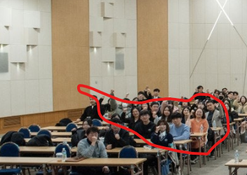 “모두가 I, 그래서 더 귀한 단체샷 📸, 비전선포식에서 건진 레어샷”